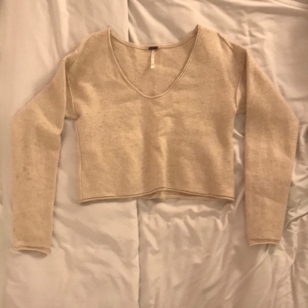 Soft thin sweater crop top